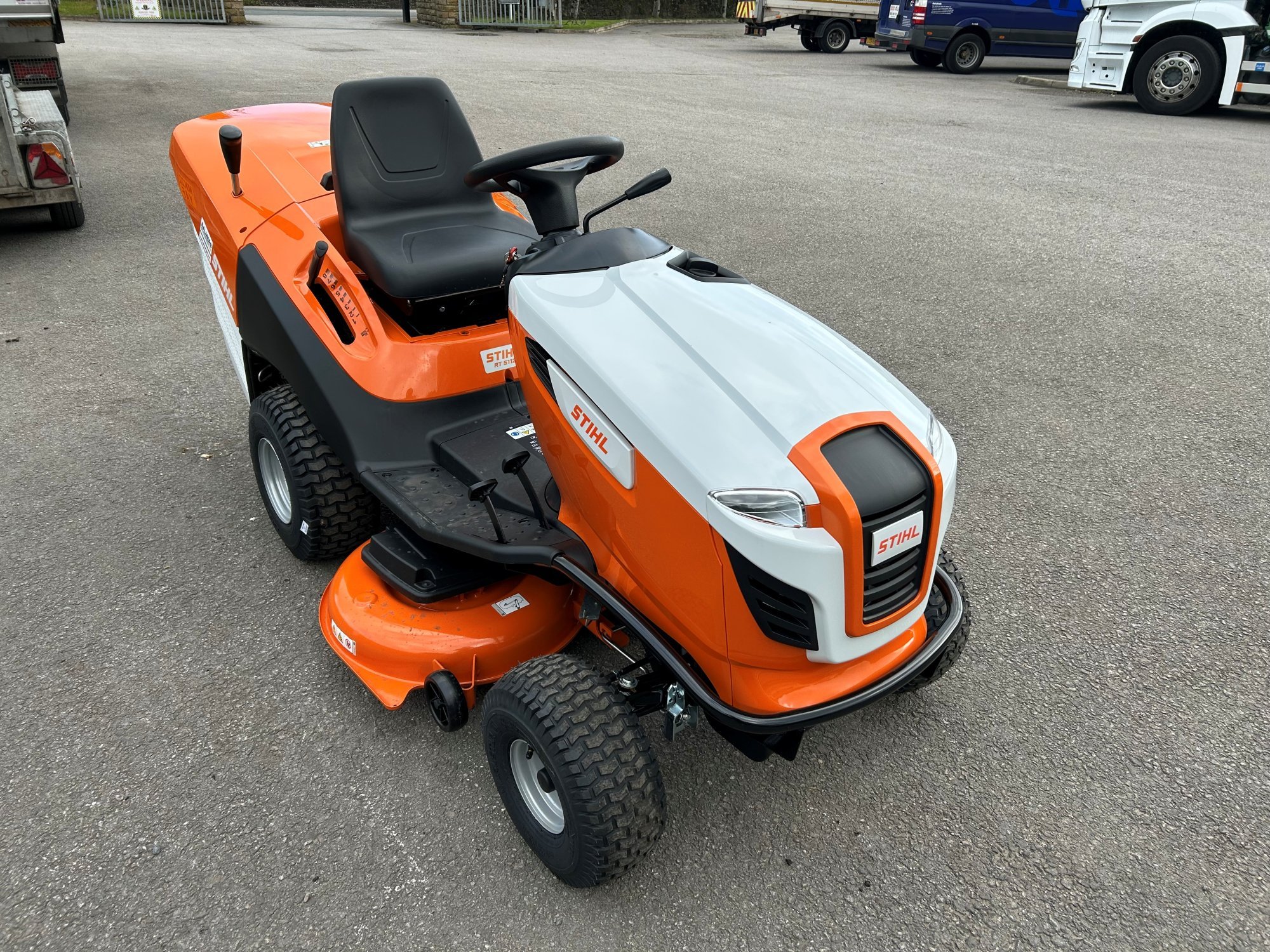 Stihl RT5112-Z Ride On Mower / Balmers GM